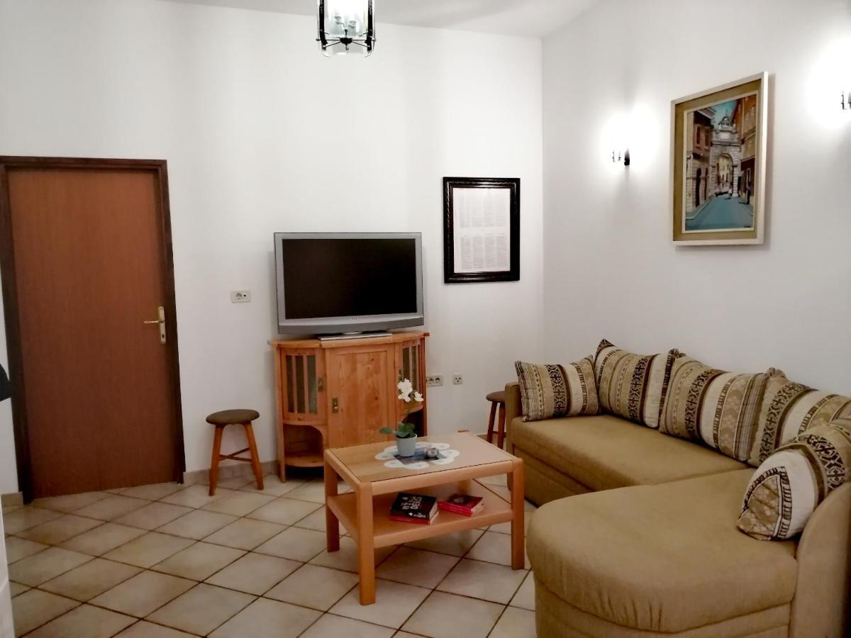 Room And Apartment Lea Rovinj Exterior foto