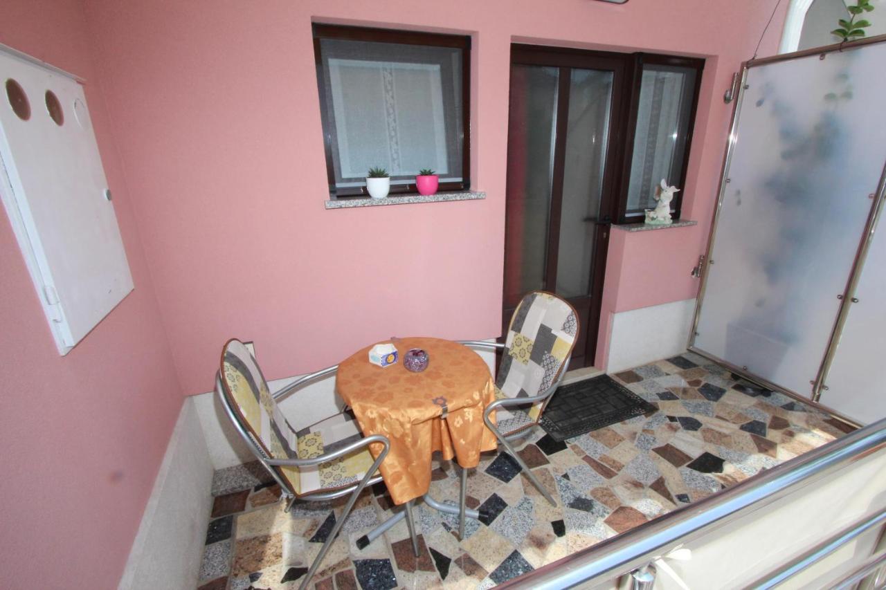 Room And Apartment Lea Rovinj Habitación foto
